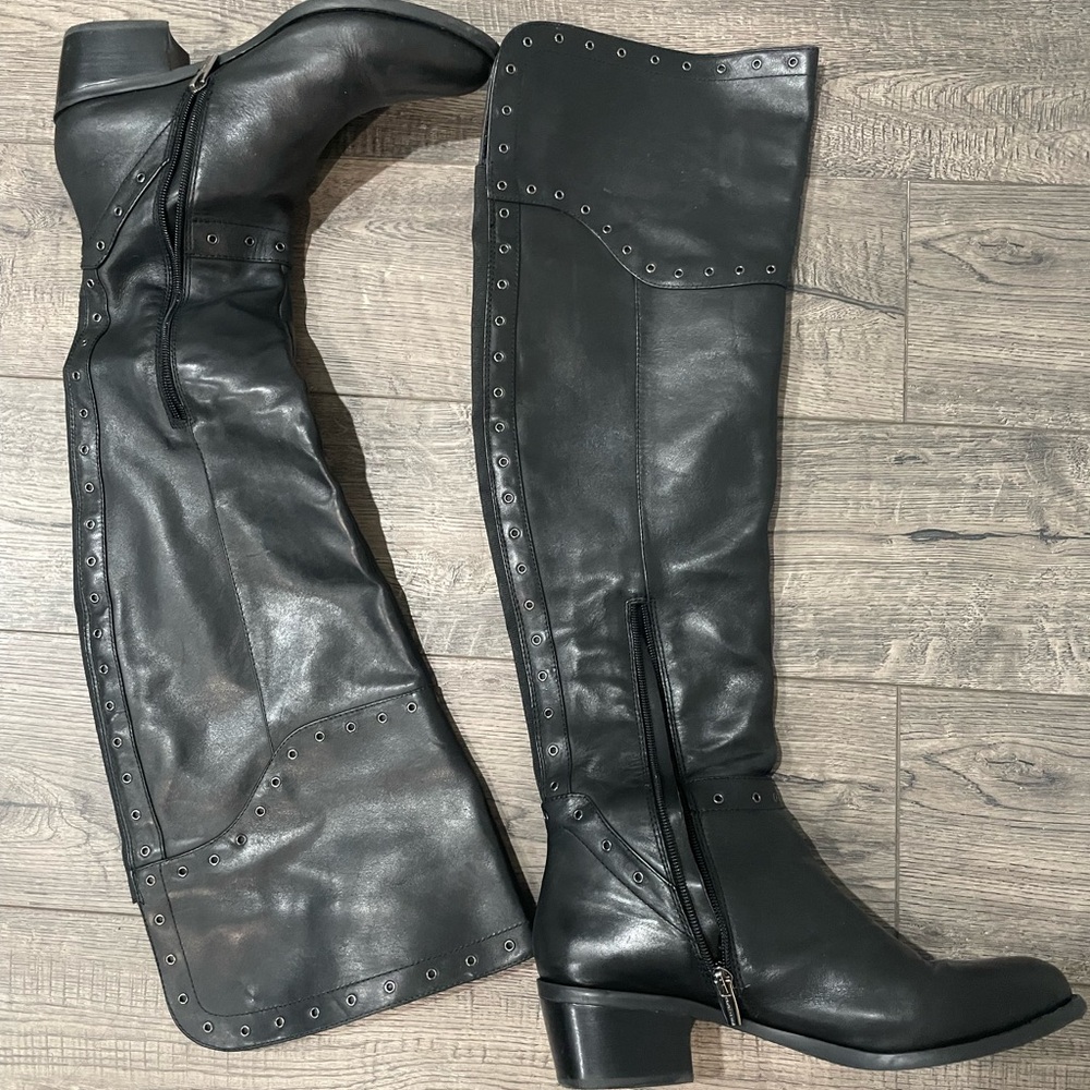 Women's Black Knee-High Boots